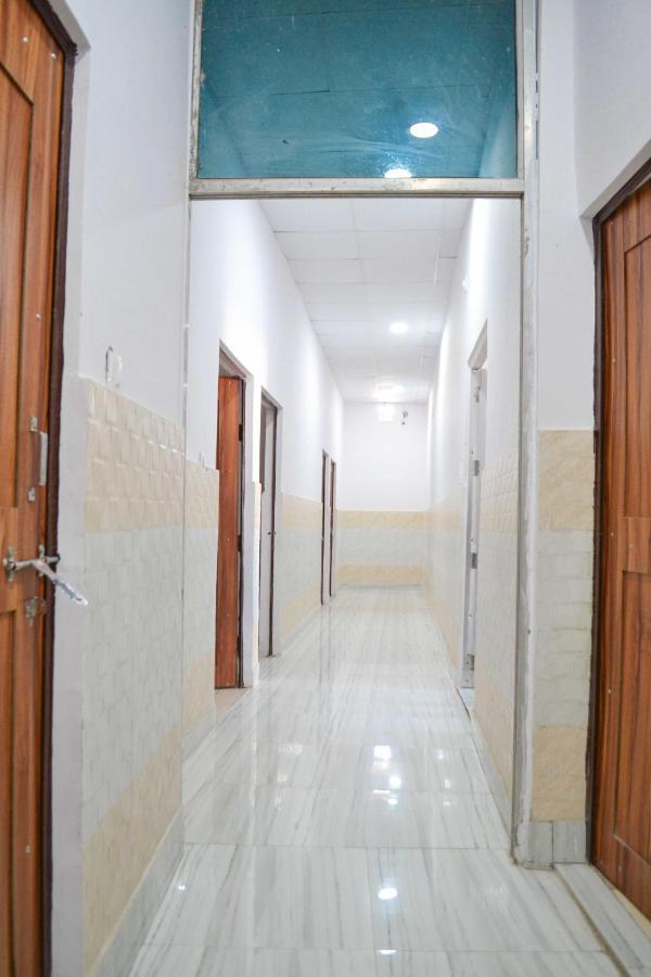 Hotel O New Jp Hotel Meerut Extérieur photo