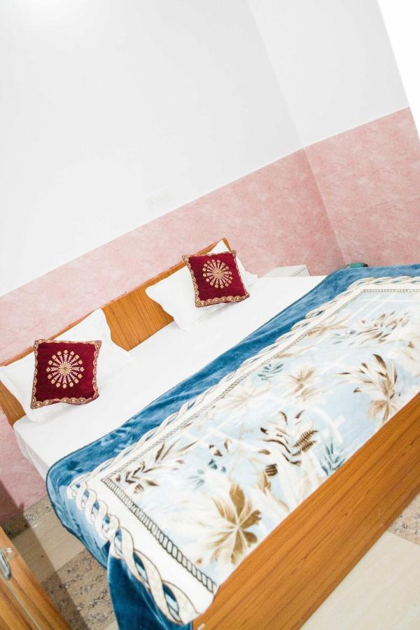 Hotel O New Jp Hotel Meerut Extérieur photo